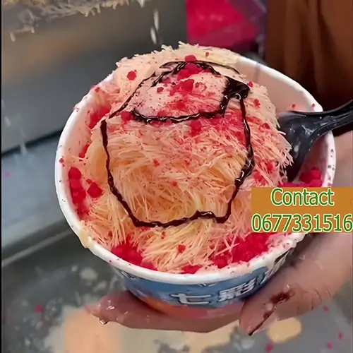 مثلجات فاخرة - طبق مثلجات وردية بالفراولة